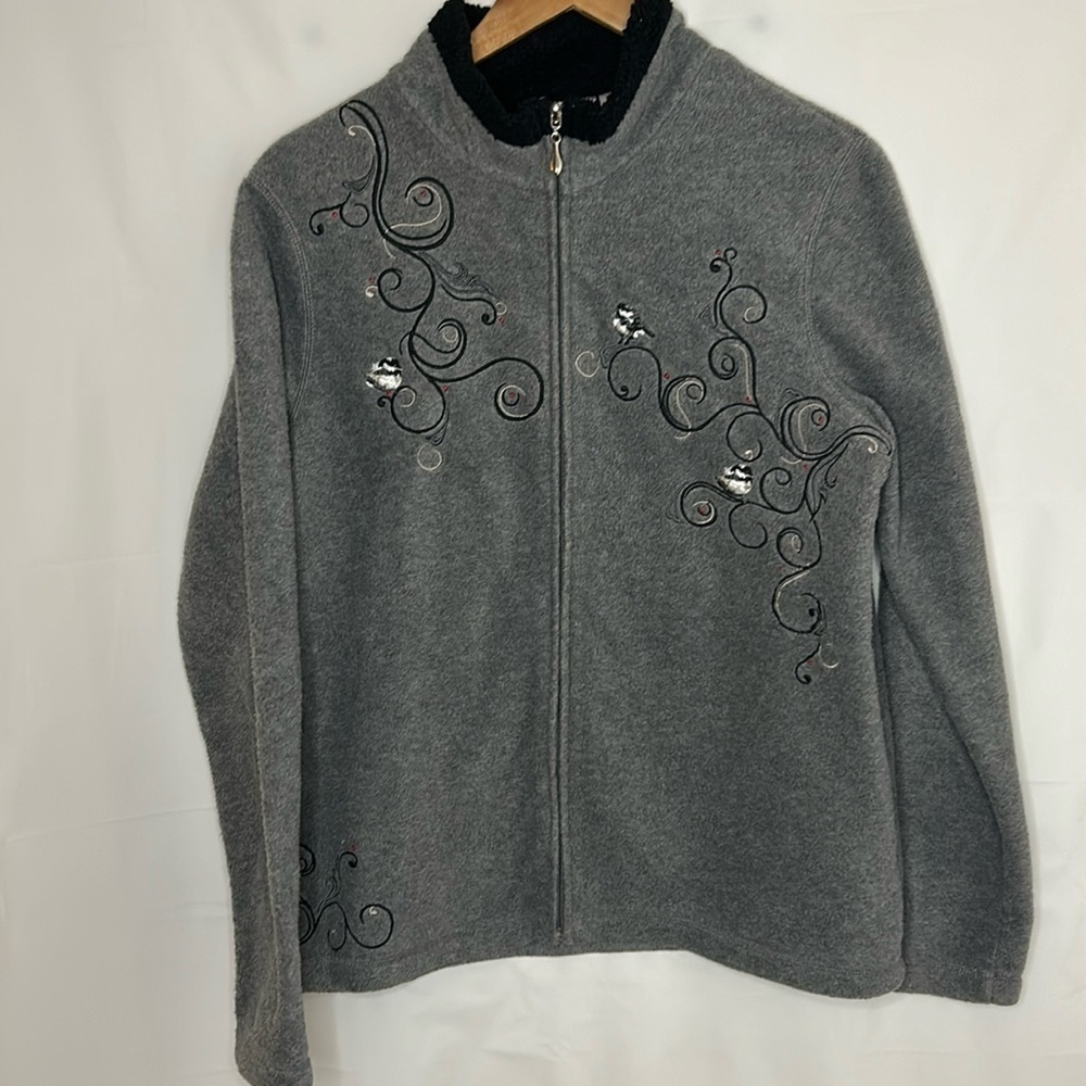 Croft &Barrow fleece zip up women’s medium embroidered Grandma core cottage core
